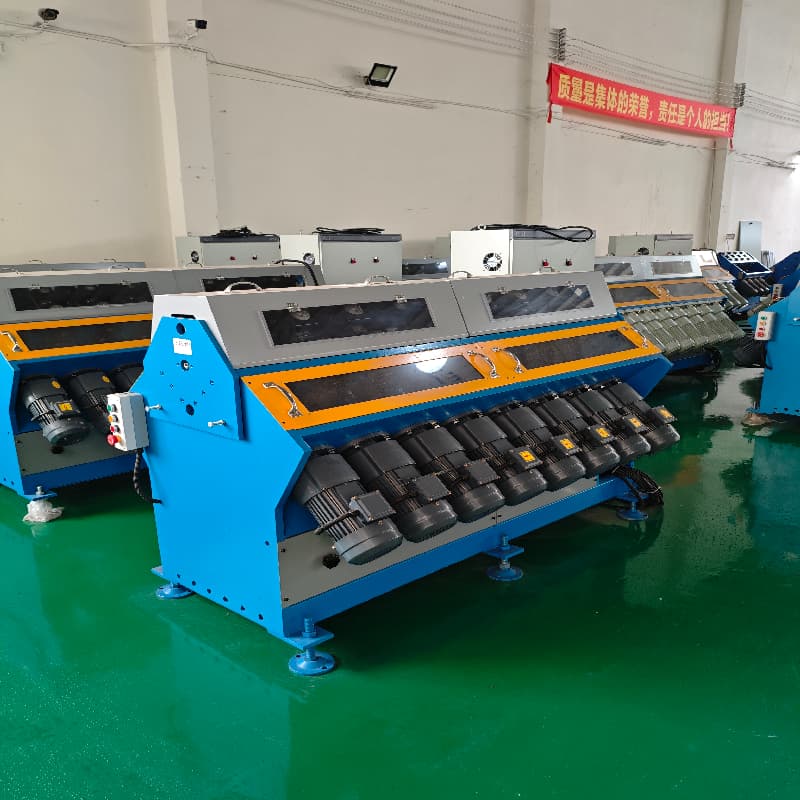 Fully automatic mechanical equipment manufactured by manufacturers of tube and steel pipe shrinkage machines